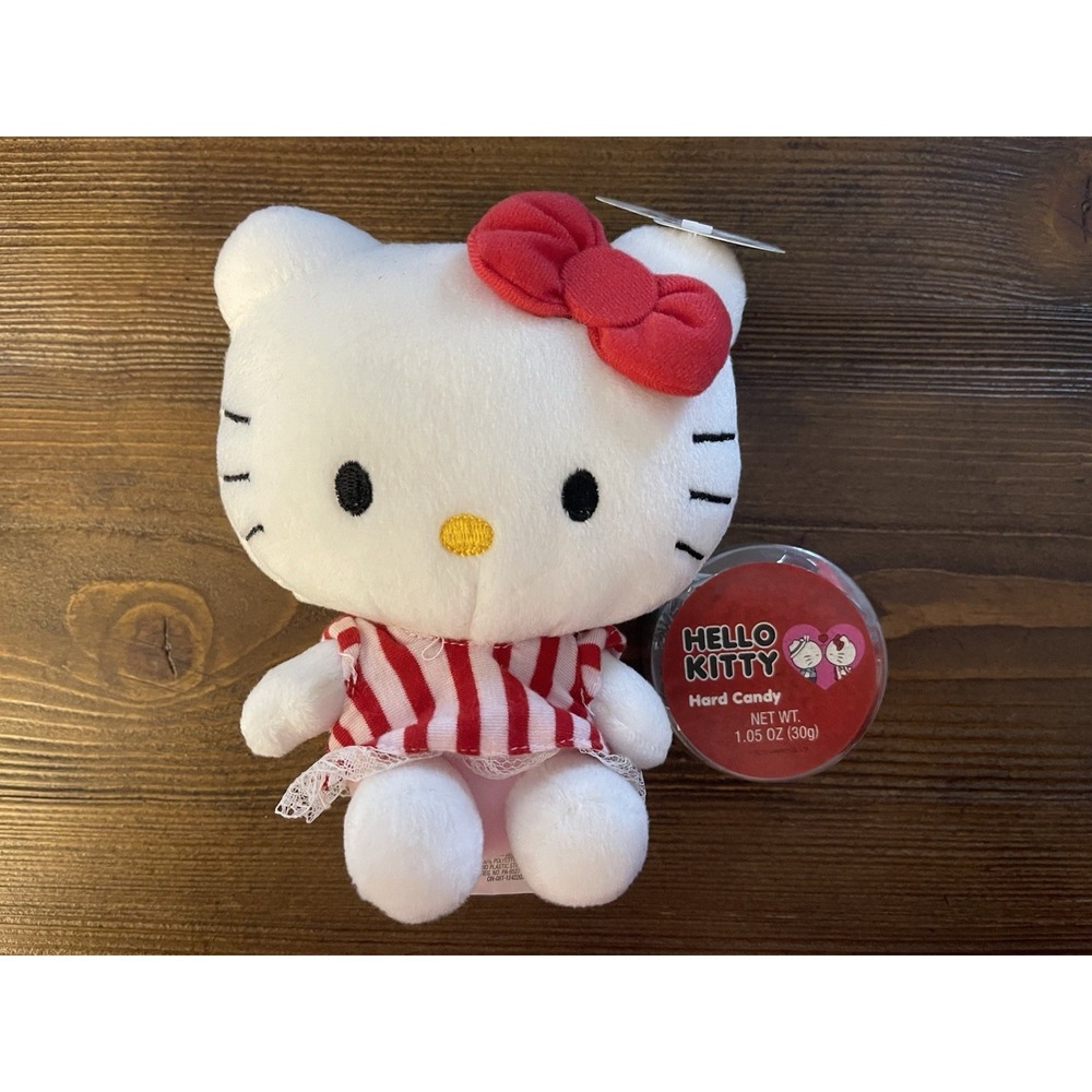 Hello Kittyโ Dear Daniel 2015 Sanrio Plush w/Tags and Hard Candy Container